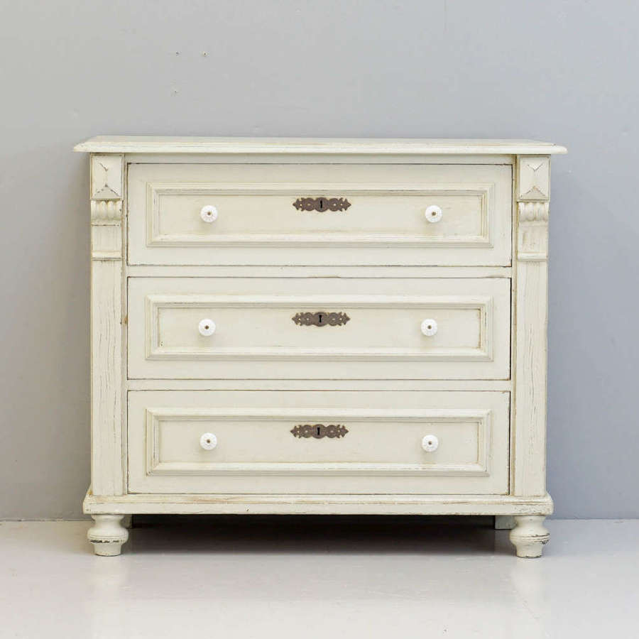Continental Chest of Drawers