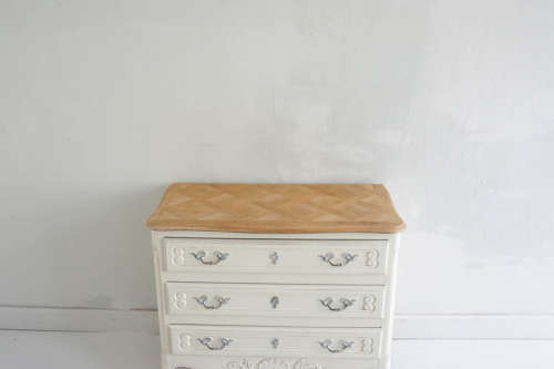 French Chest of Drawers