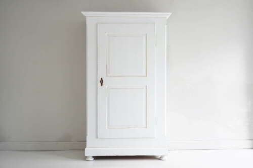 Continental wardrobe/cupboard