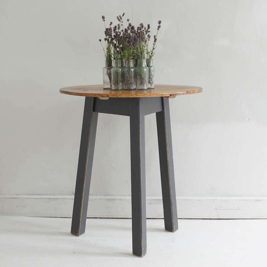 Occasional/Dining/Kitchen Table